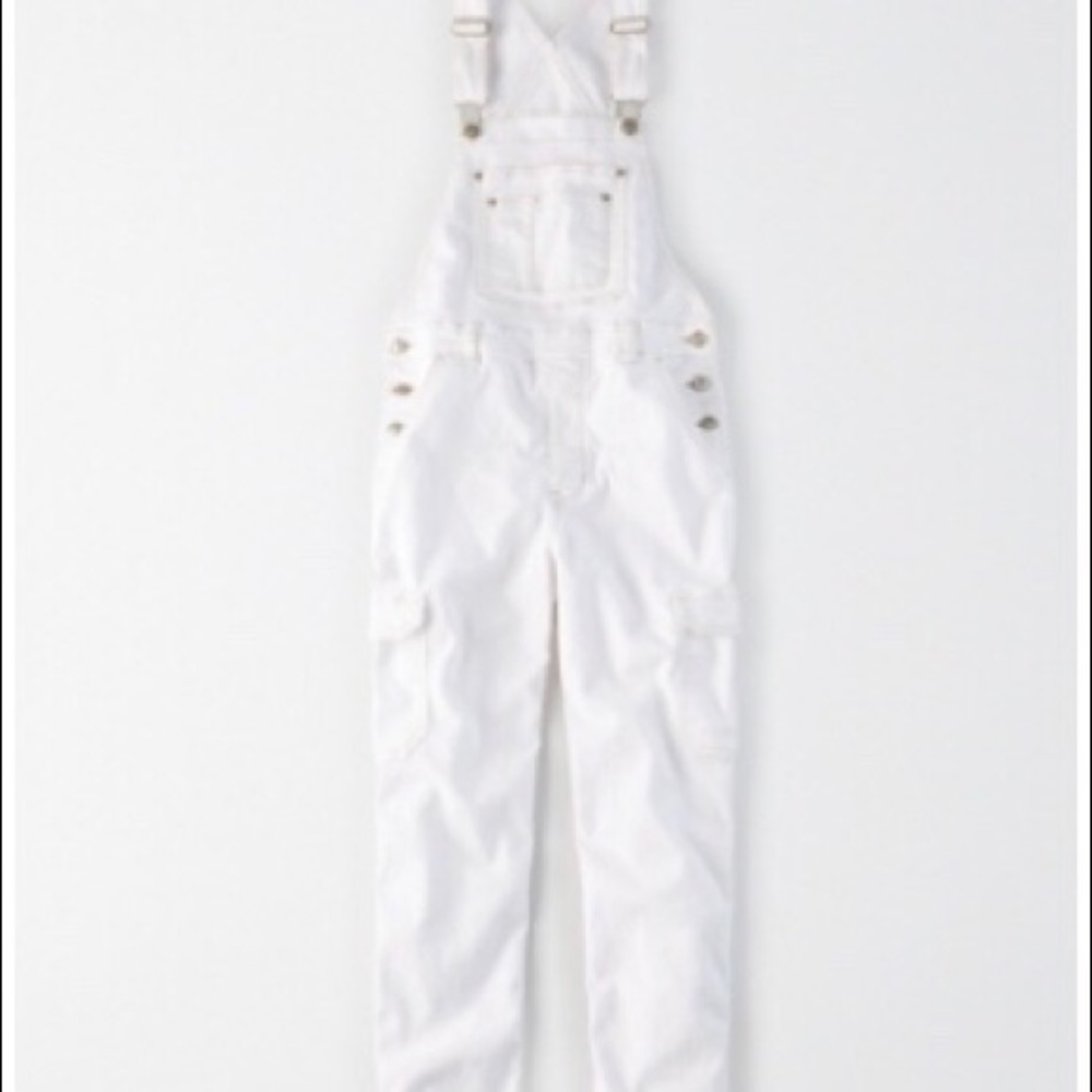 NWT American Eagle 90’s Boyfriend Overalls!